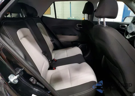 2022 Hyundai Venue Sel z USA, uszkodzony, nr VIN KMHRC8A30NU134475